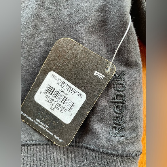 New Reebok Open Back Black Top! - Picture 3 of 3